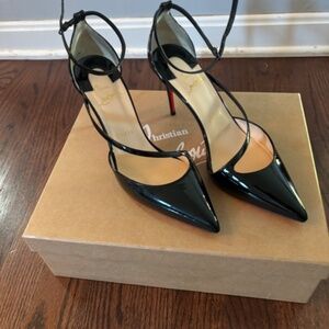 Authentic Christian Louboutin fliketta heels